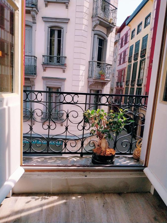 Carre Des Halles Centre Historique Apartment Bayonne Ngoại thất bức ảnh